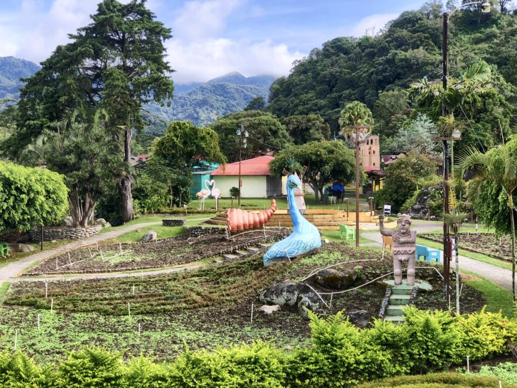 Discovering Beautiful Boquete, Panama - Explorer Genes