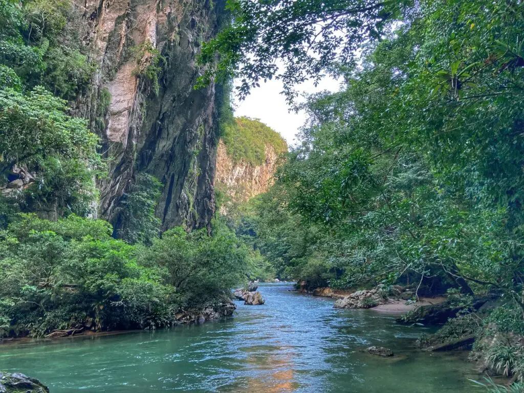 Adventures in Rio Claro, Colombia - Explorer Genes, image size:1024x768