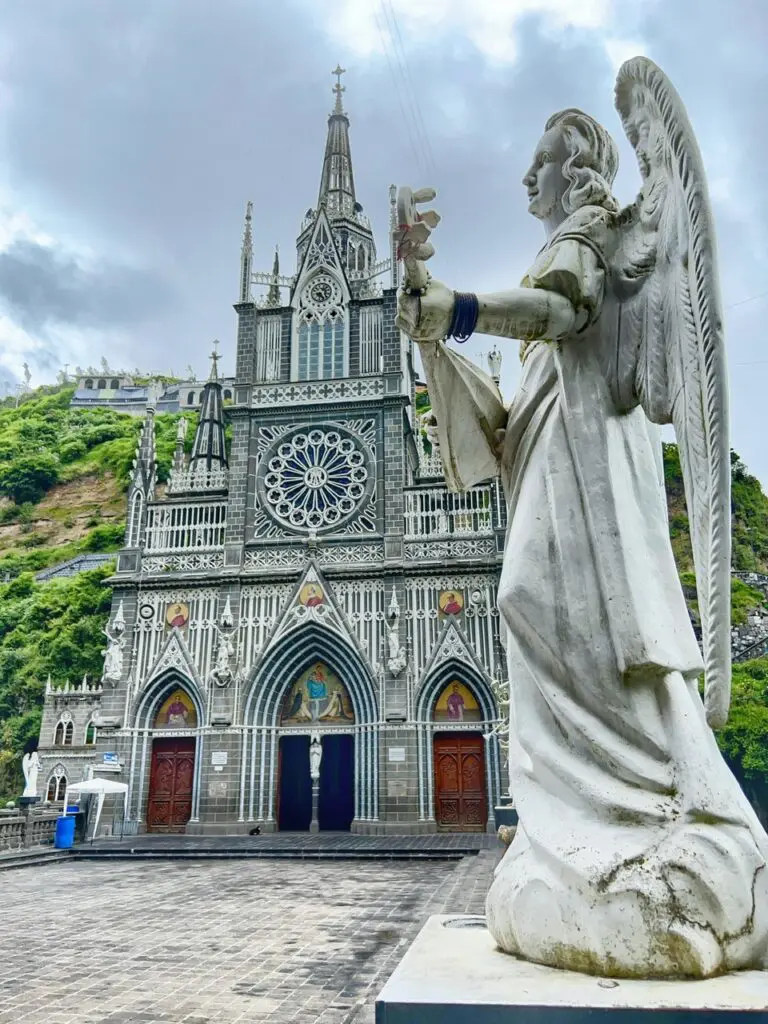 The Stunning Sanctuary of Las Lajas, Colombia - Explorer Genes